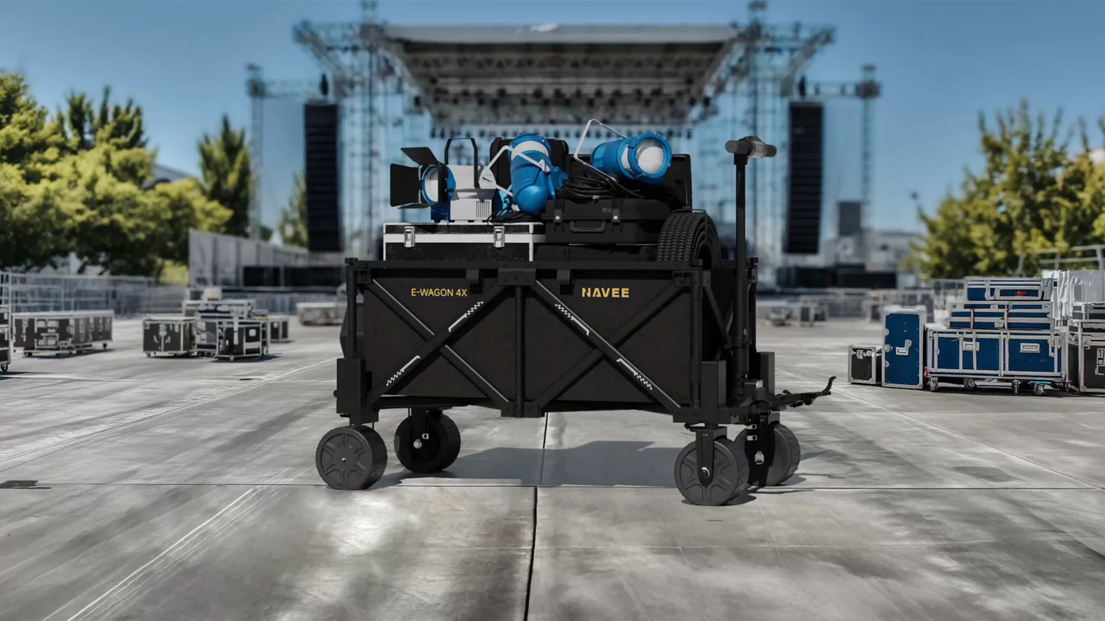 E-Wagon 4X com iluminação e equipamentos em uma estrutura de evento